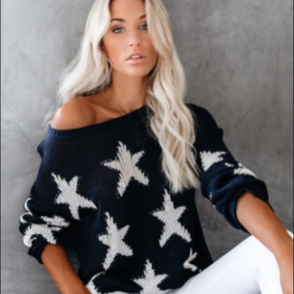 VICI-Star Power Distressed knit sweater-Navy-Small